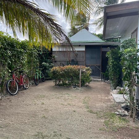 Poe Guesthouse Rangiroa Eksteriør bilde