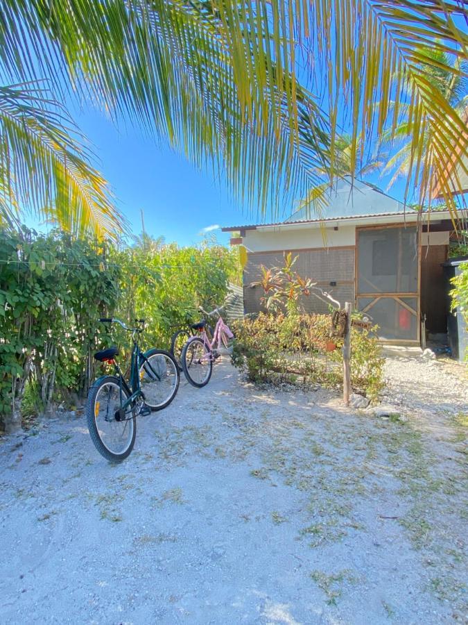 Poe Guesthouse Rangiroa Eksteriør bilde